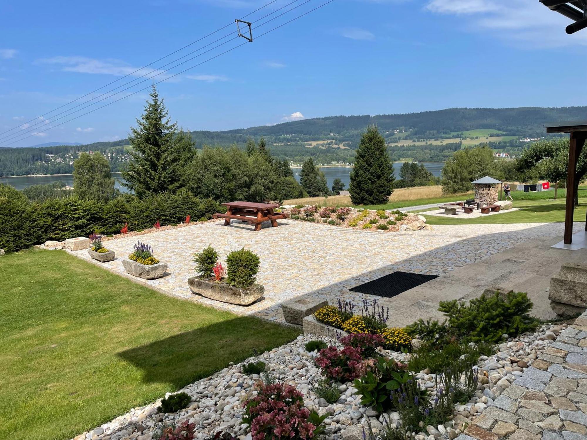 Apartmany Hajovna Lipno Лоучовице Экстерьер фото