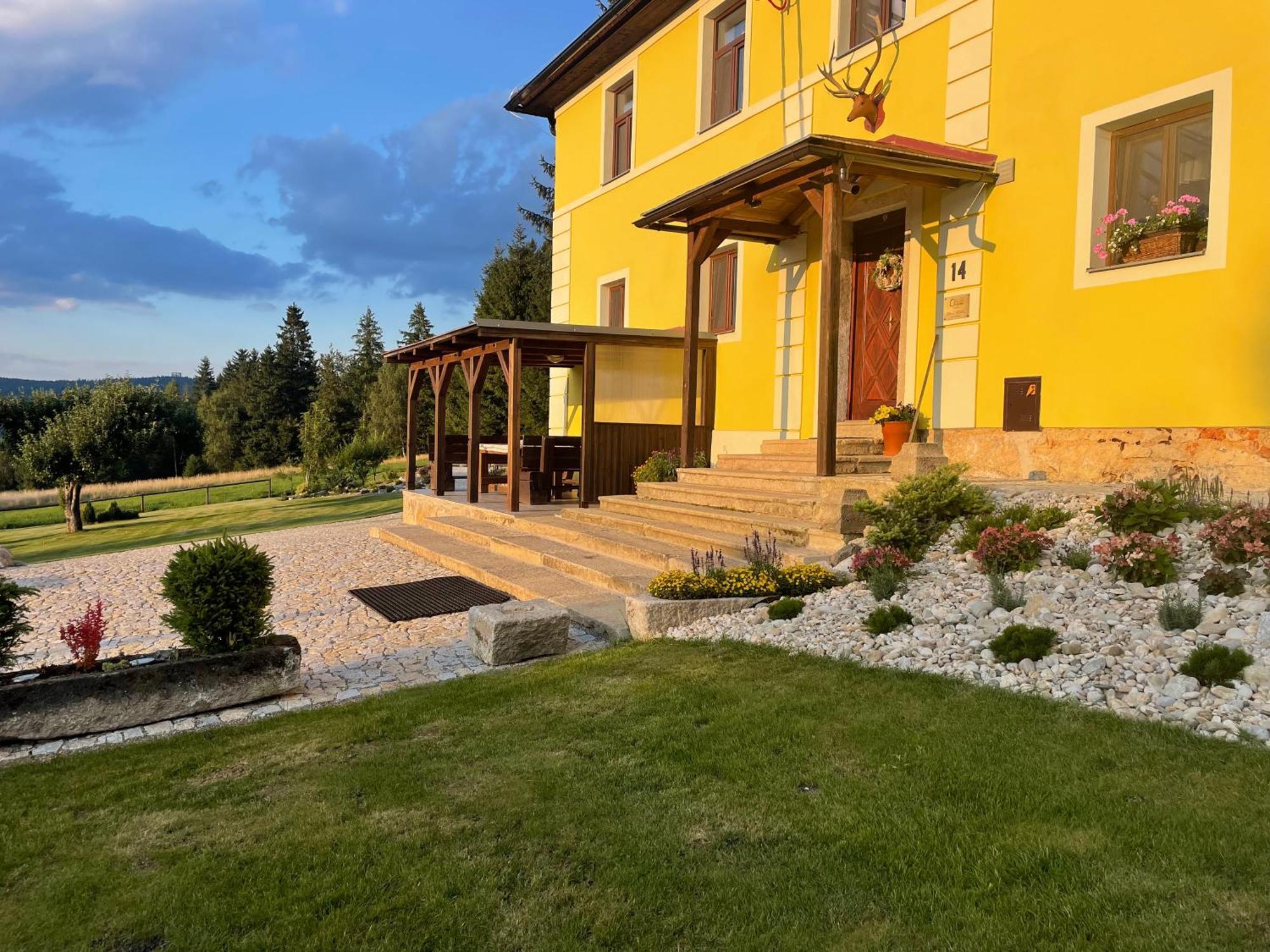 Apartmany Hajovna Lipno Лоучовице Экстерьер фото